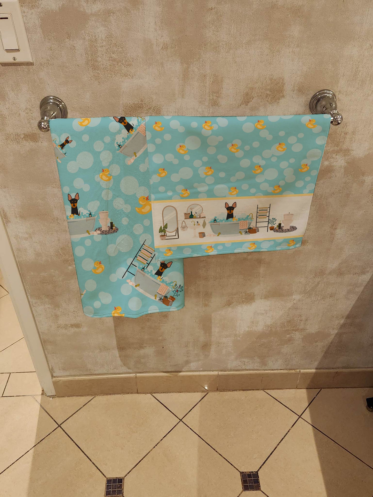 English Toy Terrier in Bathtub Bath Towel Large