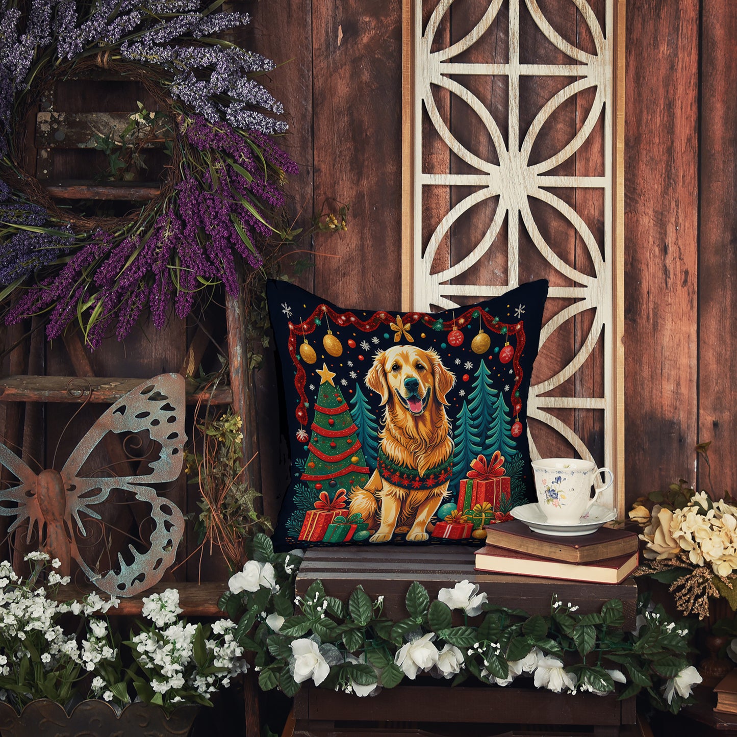 Golden Retriever Christmas Throw Pillow