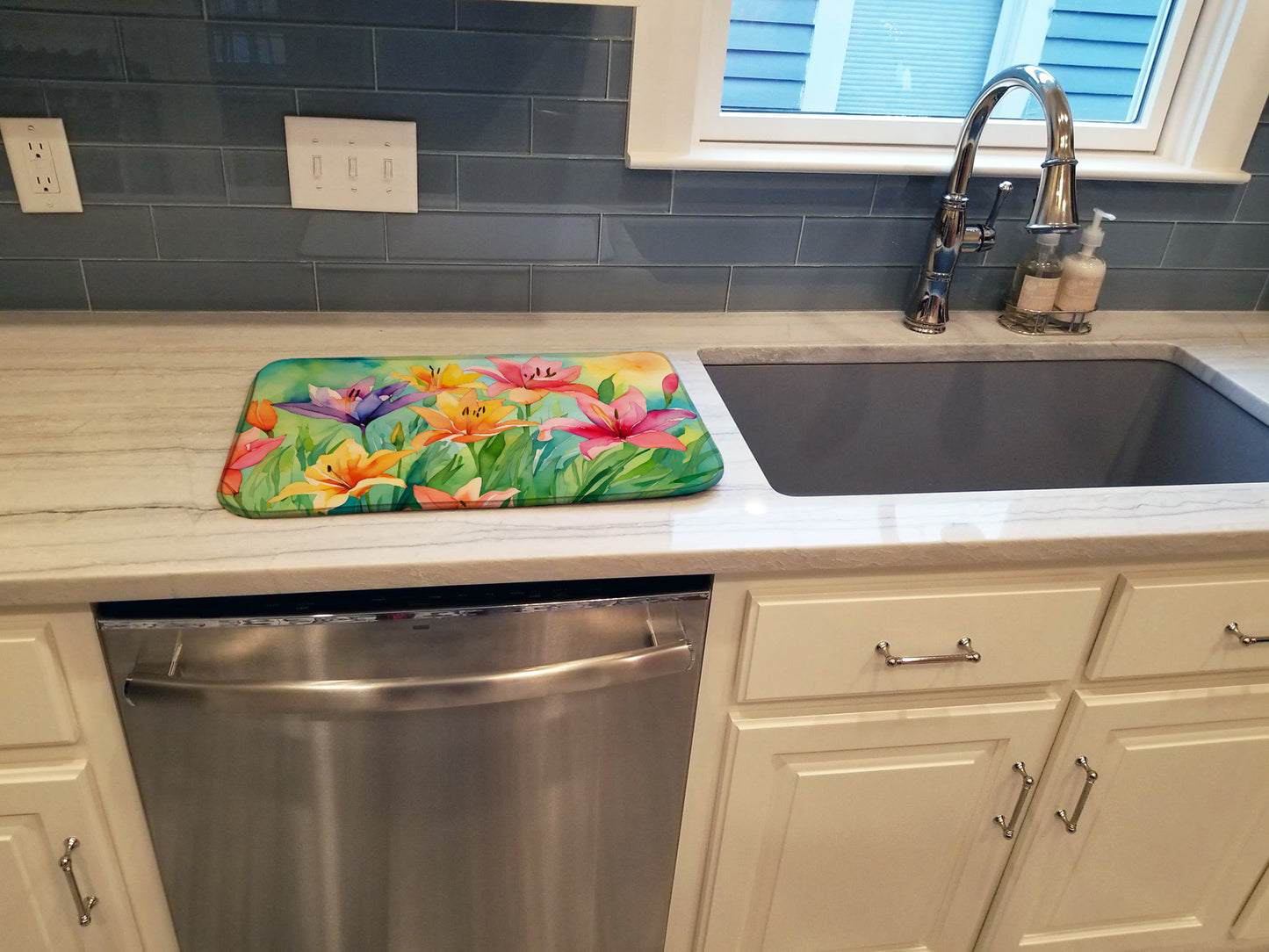 Lilies in Watercolor Dish Drying Mat
