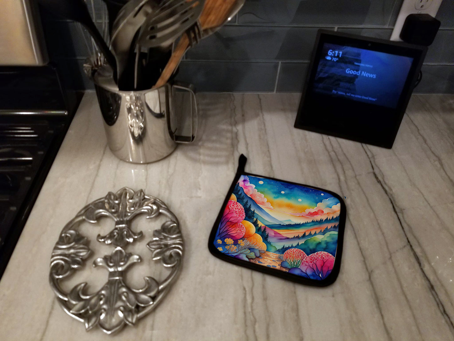 Colorful Brunia Pair of Pot Holders