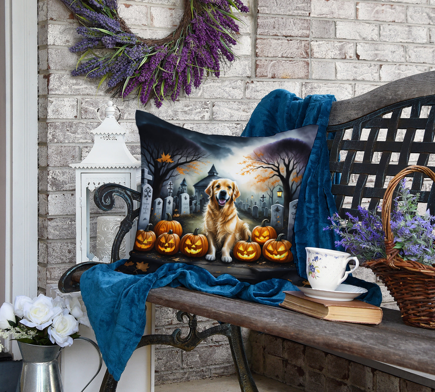 Golden Retriever Spooky Halloween Throw Pillow