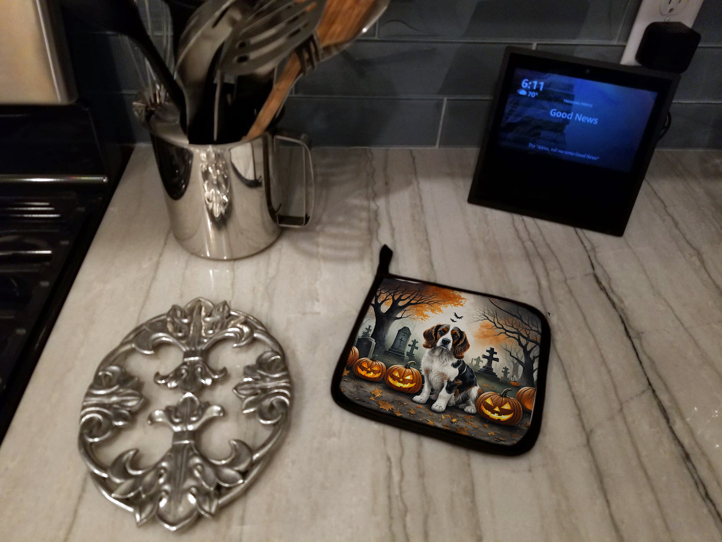 Welsh Springer Spaniel Spooky Halloween Pair of Pot Holders