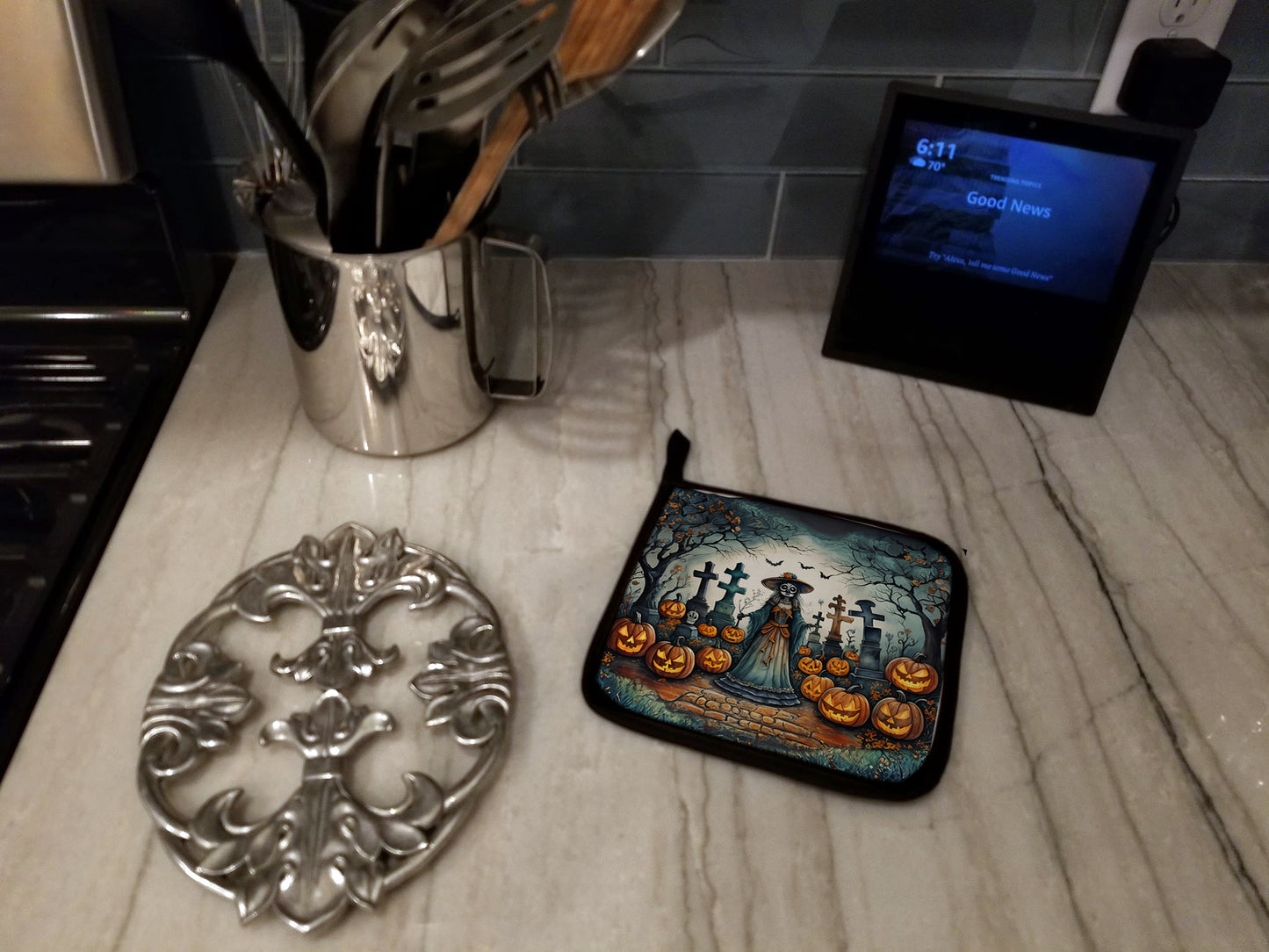 La Catrina Skeleton Spooky Halloween Pair of Pot Holders
