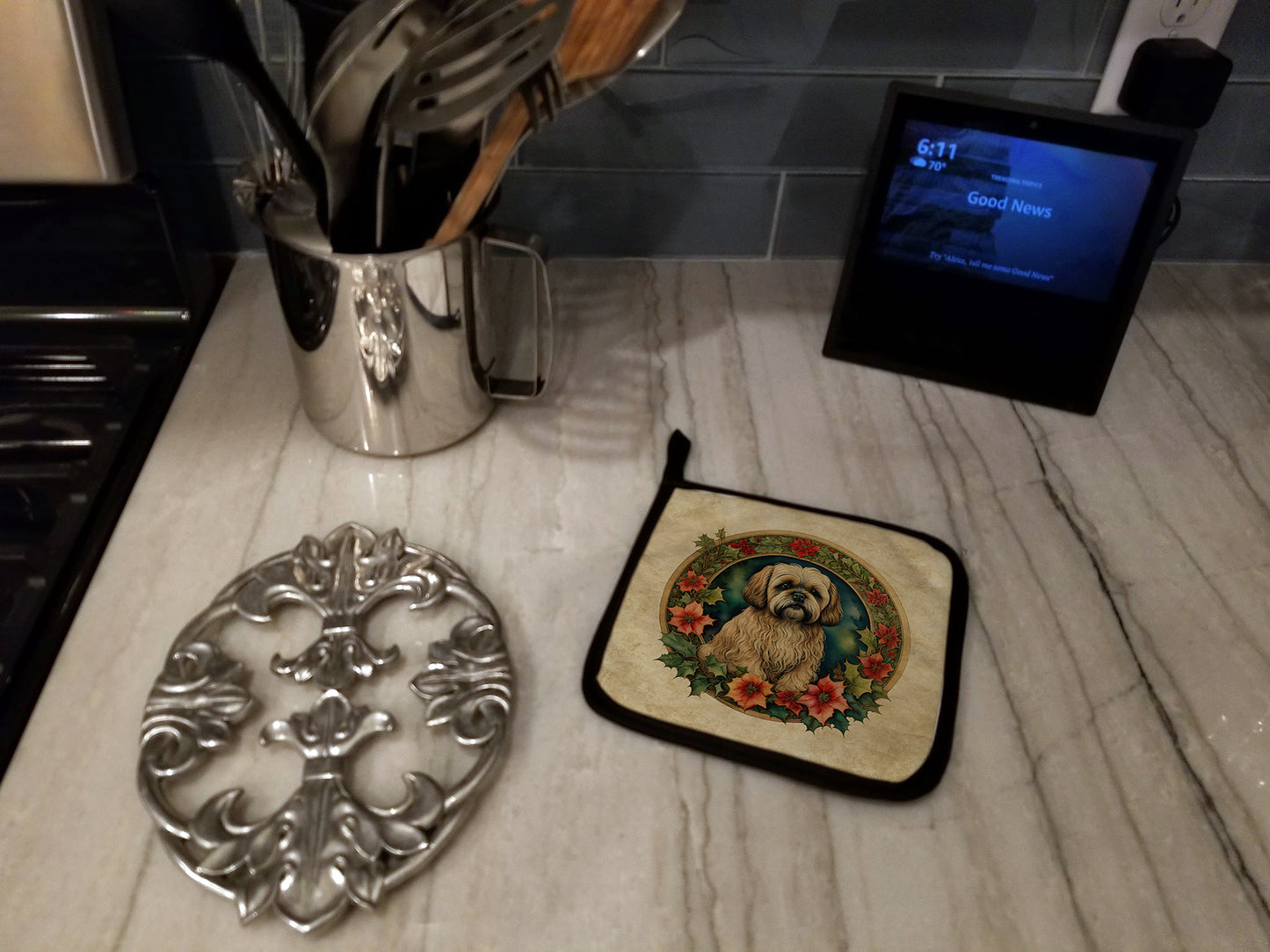 Lhasa Apso Christmas Flowers Pair of Pot Holders