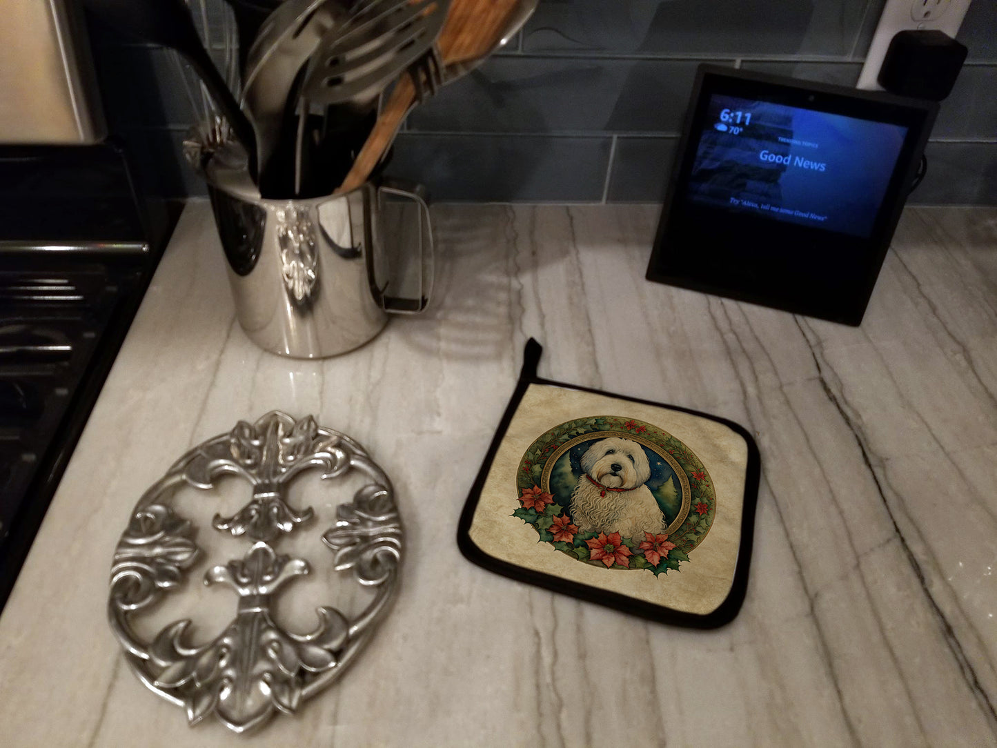 Old English Sheepdog Christmas Flowers Pair of Pot Holders