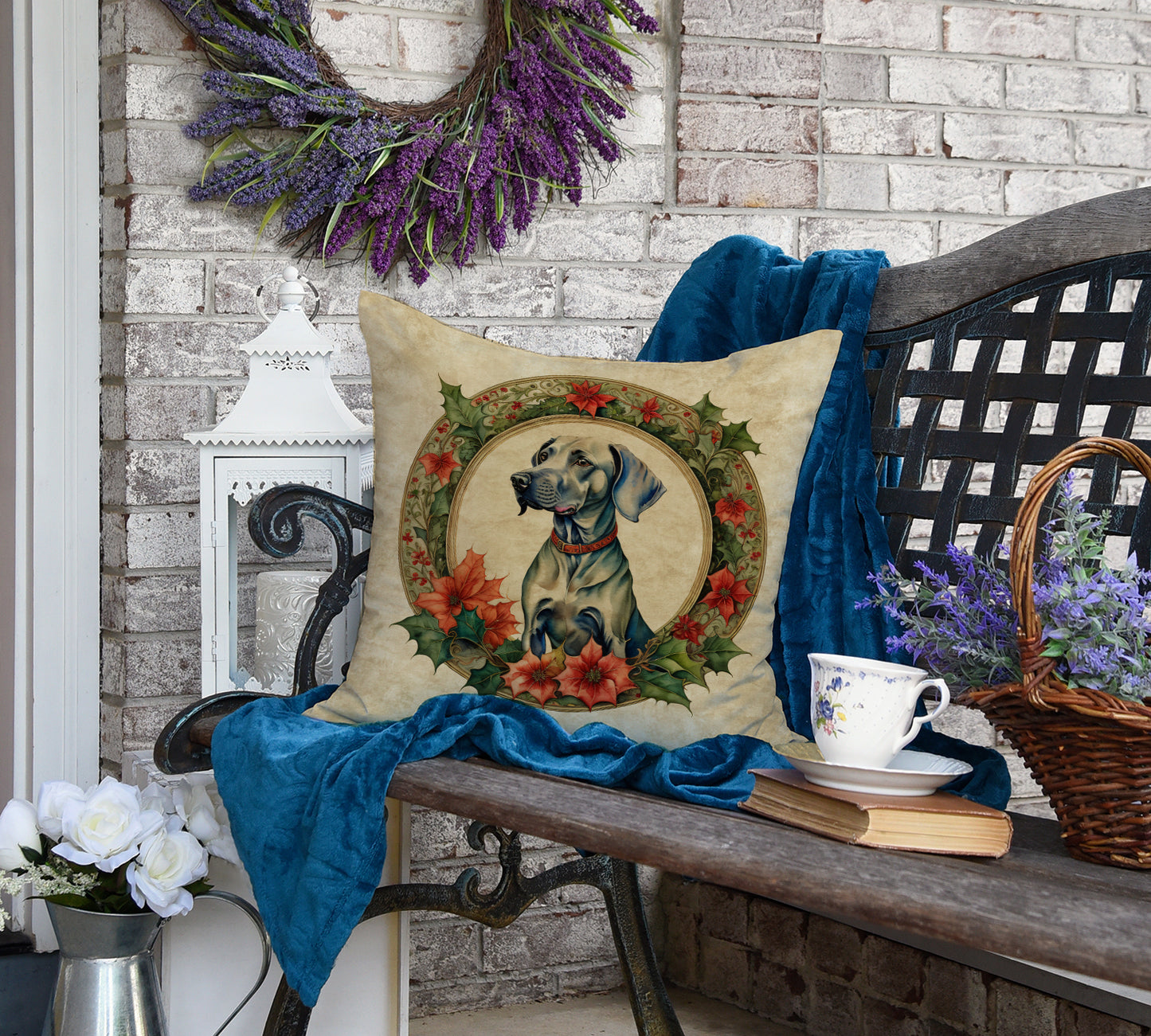 Weimaraner Christmas Flowers Throw Pillow