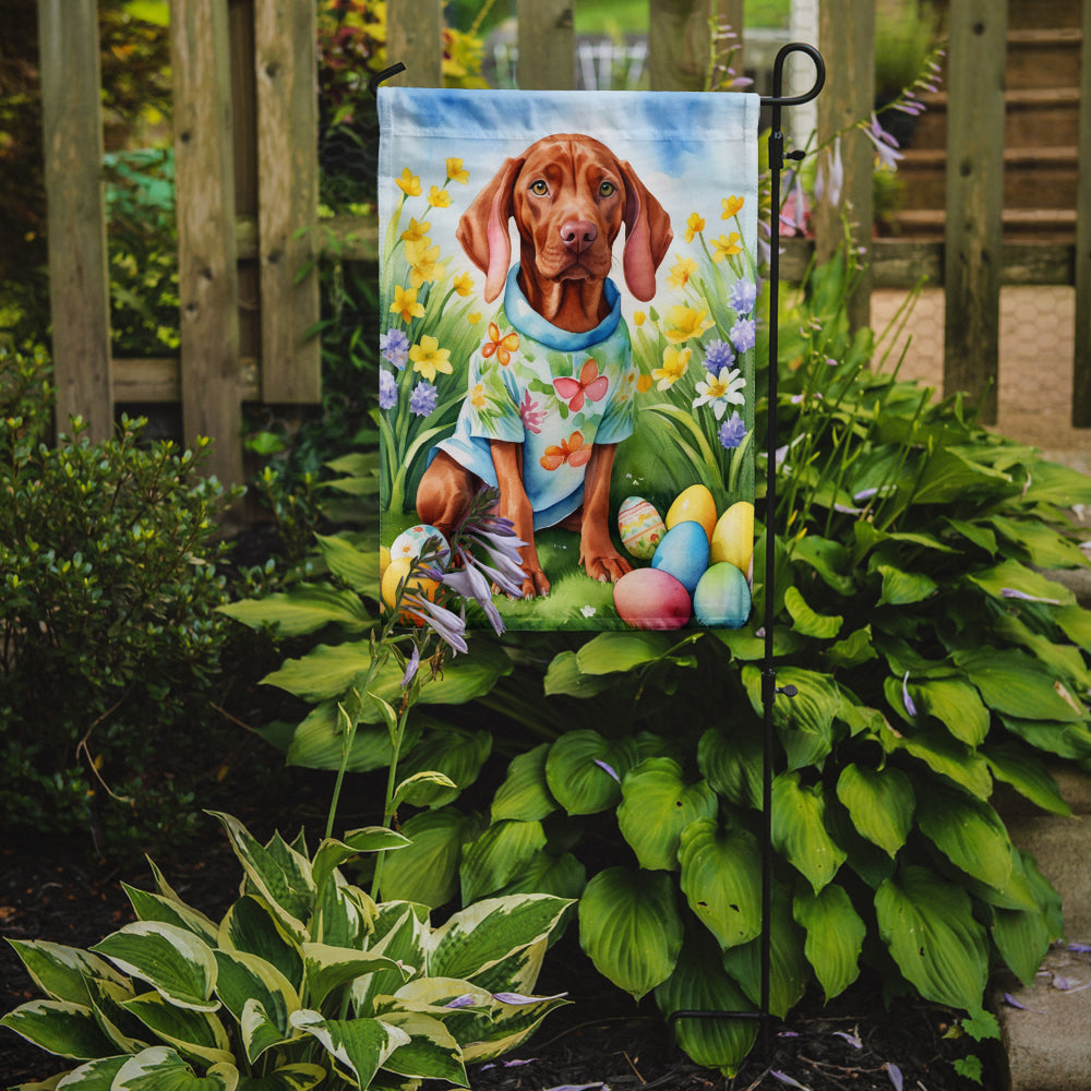 Vizsla Easter Egg Hunt Garden Flag