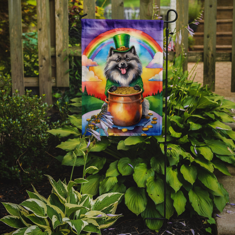 Keeshond St Patrick's Day Garden Flag