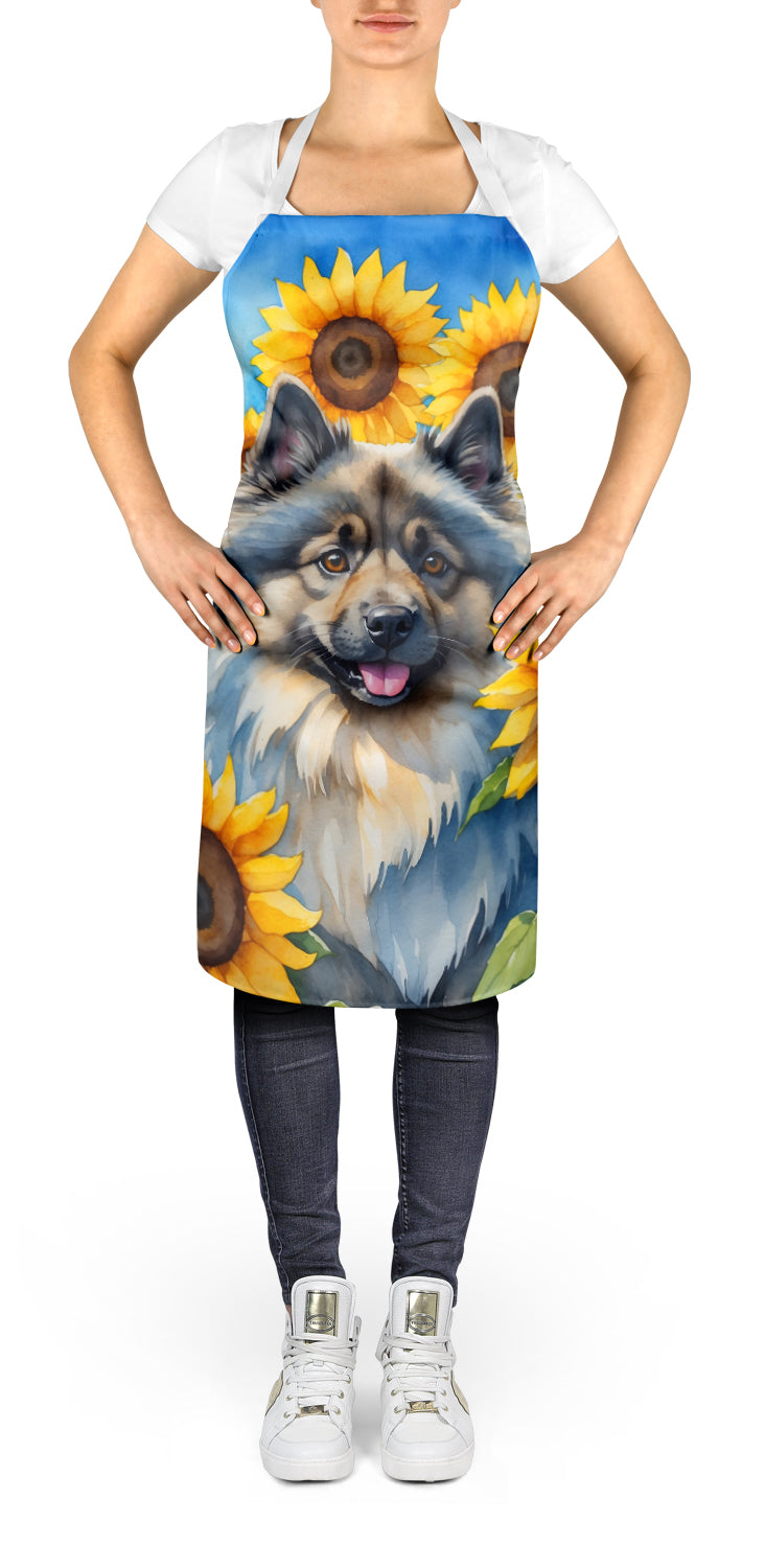 Keeshond in Sunflowers Apron