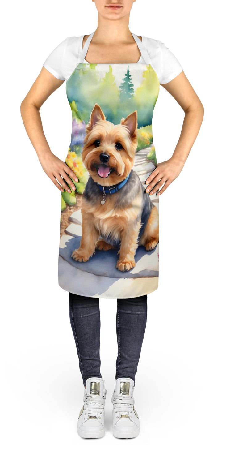 Norwich Terrier Spring Path Apron