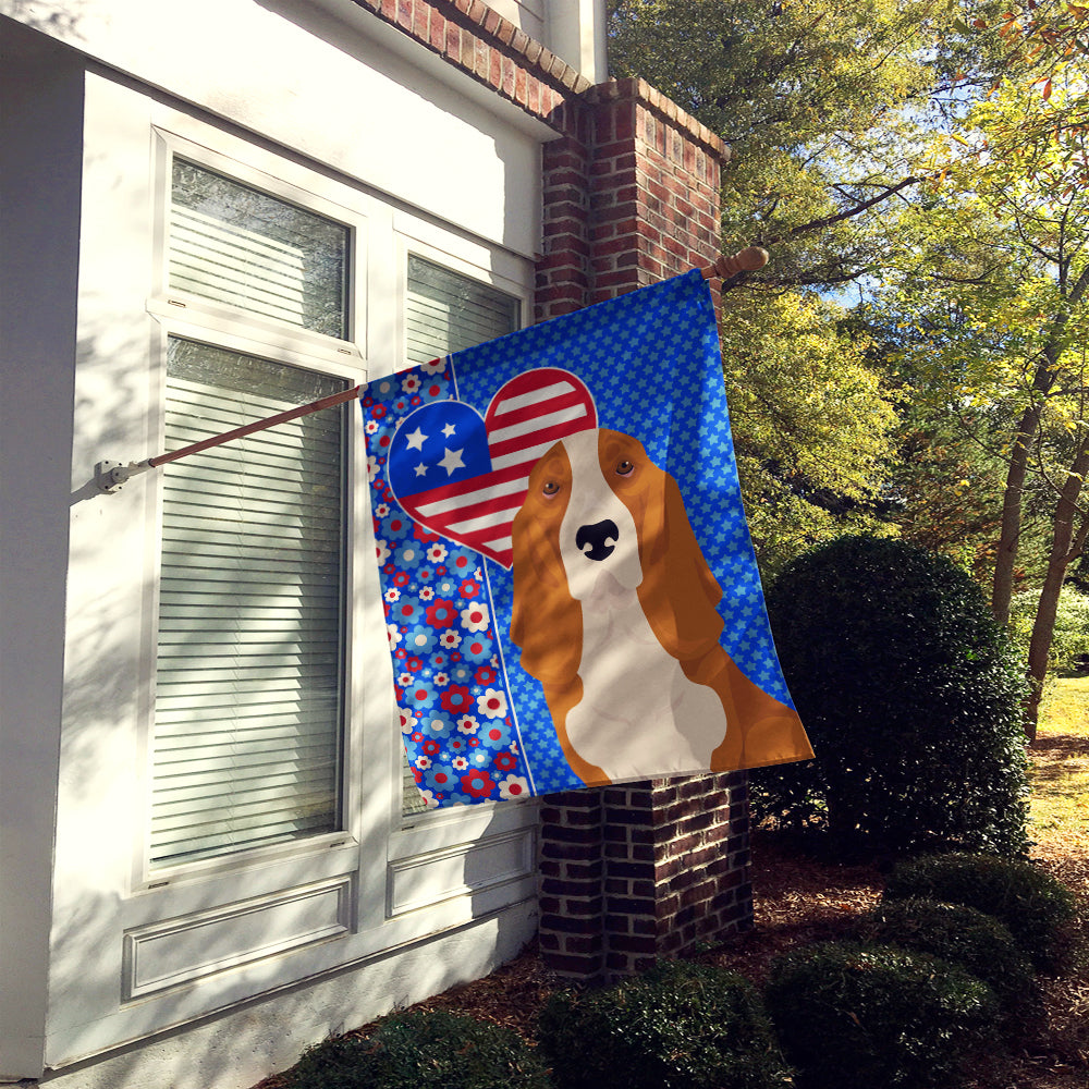 Red and White Tricolor Basset Hound USA American House Flag