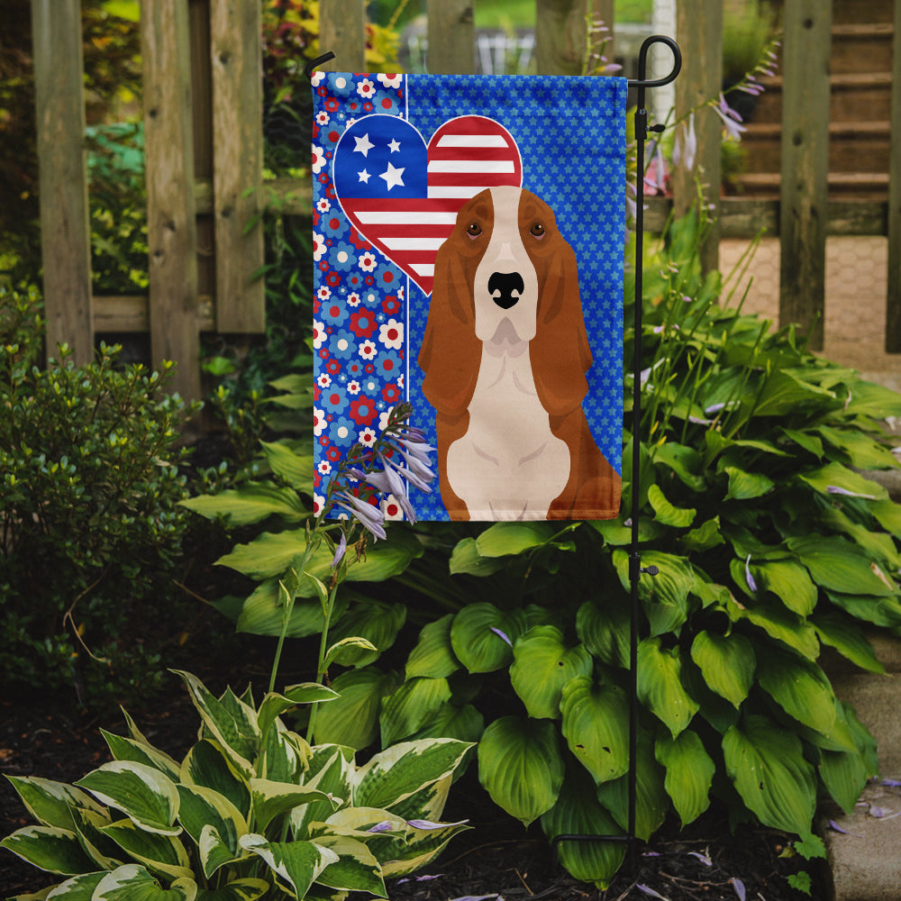 Red and White Tricolor Basset Hound USA American Garden Flag