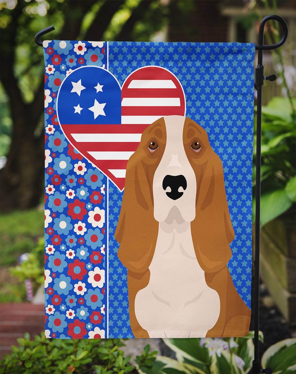 Red and White Tricolor Basset Hound USA American Garden Flag